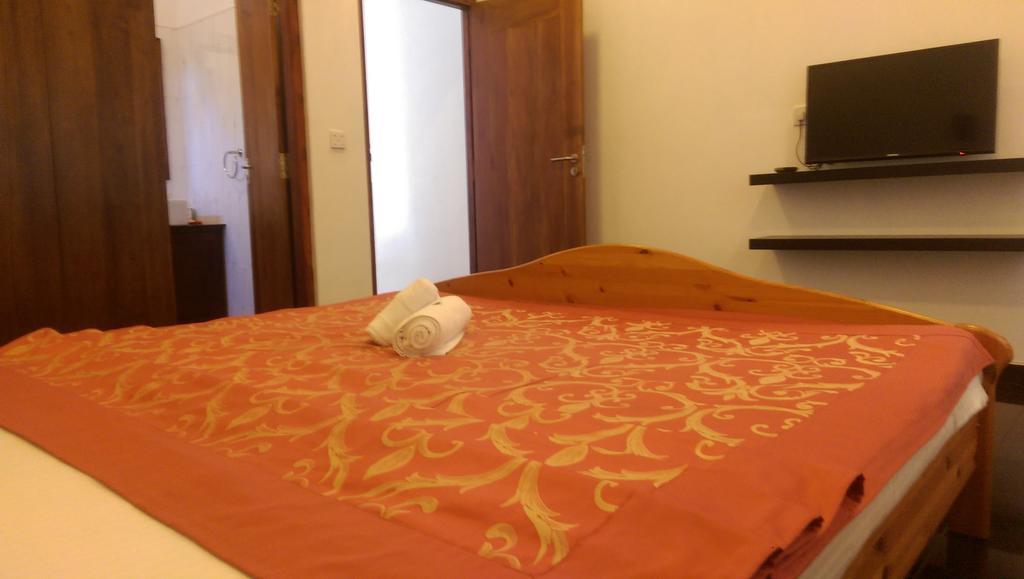 รอนนี คอตเทจ Apartment เนกอมโบ ภายนอก รูปภาพ